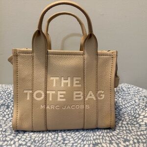Marc Jacobs Small The Tote Bag in Camel